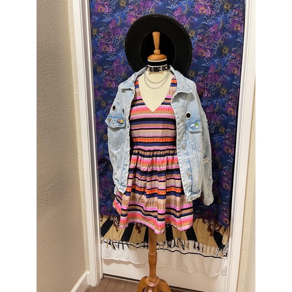 🌈 Lovely colorful striped dress - Picture 10 of 11